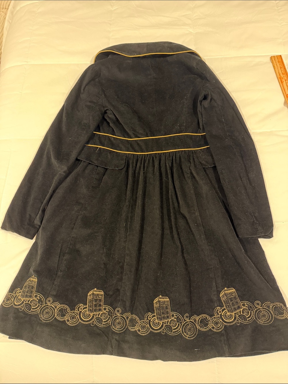 Dr Who TARDIS Hot Topic Black Trench Coat with Gold Piping and Blue Lining XS - Picture 12 of 14